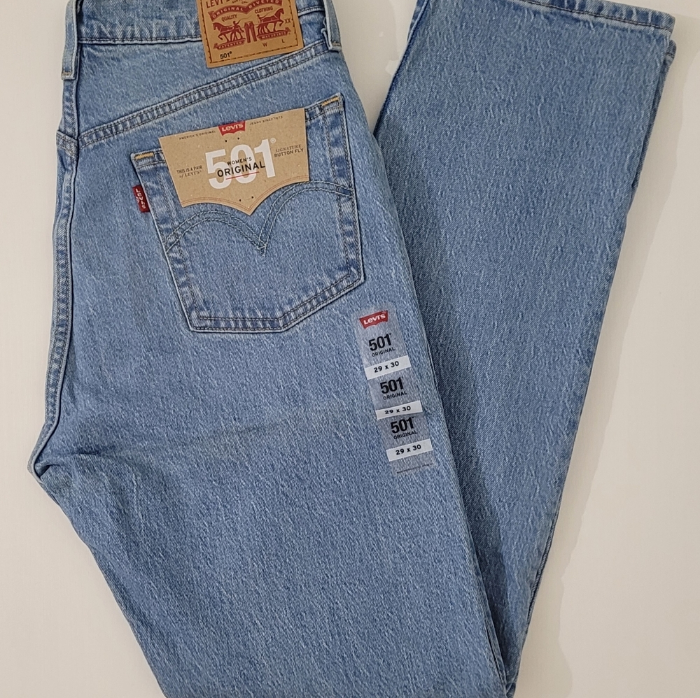Levi's Women's Size 8 Light Wash 501 Original Jeans!